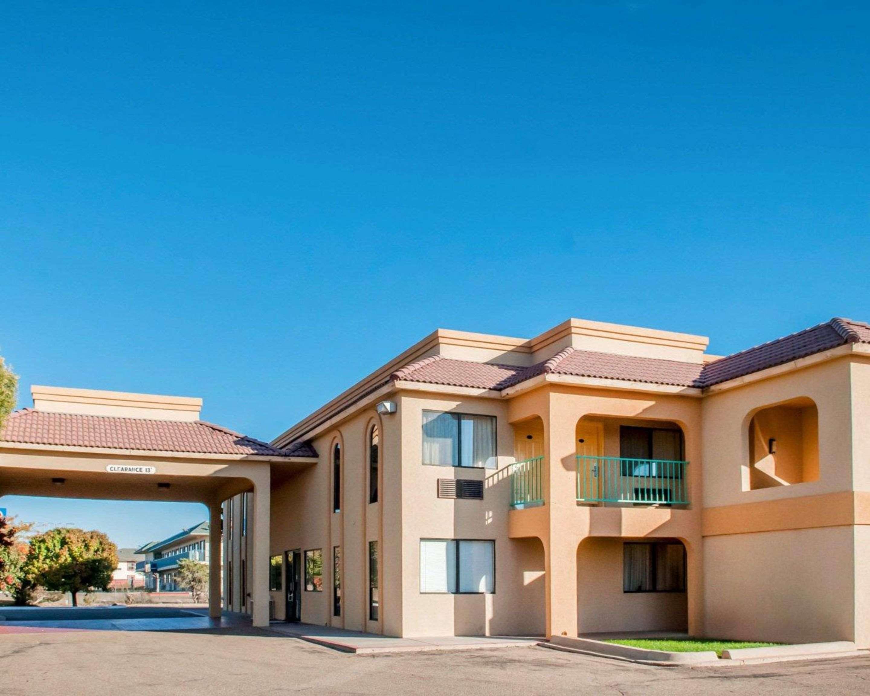 Rodeway Inn Tucumcari Exterior photo