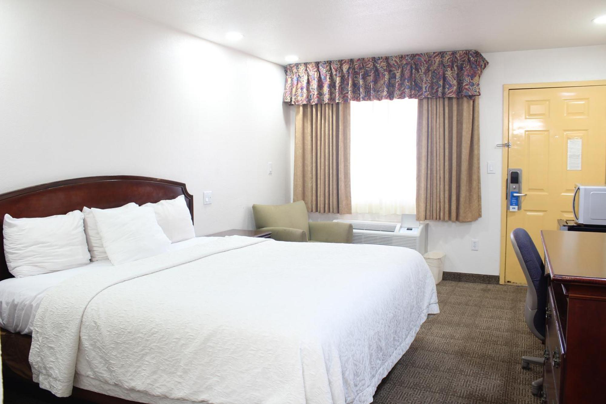 Rodeway Inn Tucumcari Exterior photo